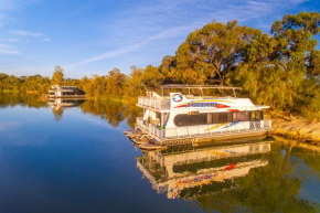 All Seasons Houseboats